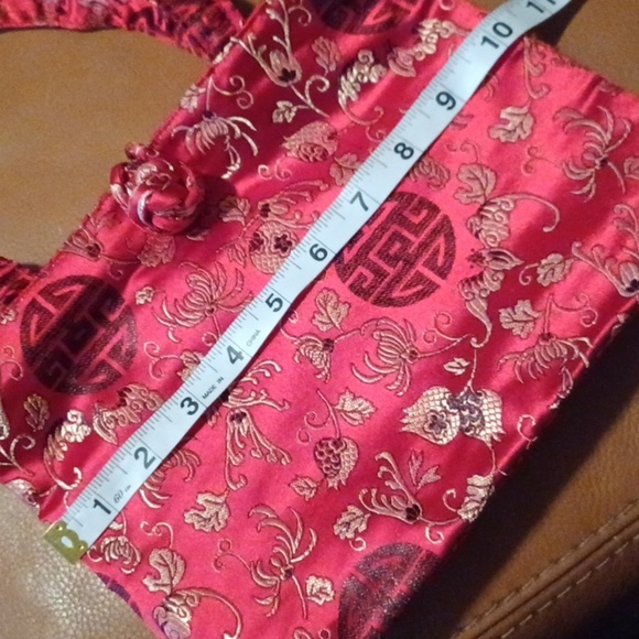 💙🏍Elegant Red Brocade Handbag - Picture 5 of 7